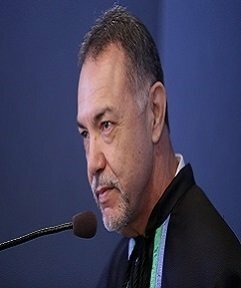 Paulo C DE Morais