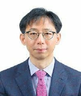 Jae Woo Lee